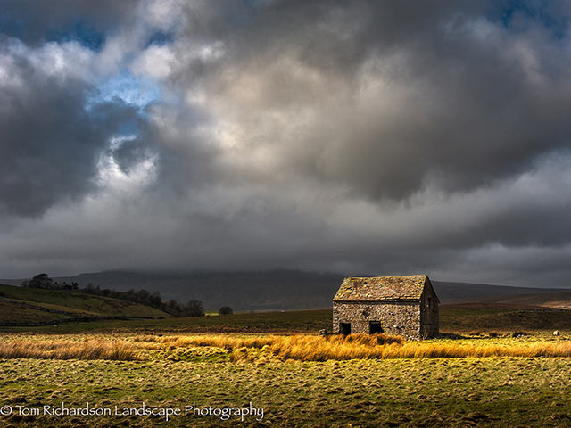 ribbleheadbarn.jpg